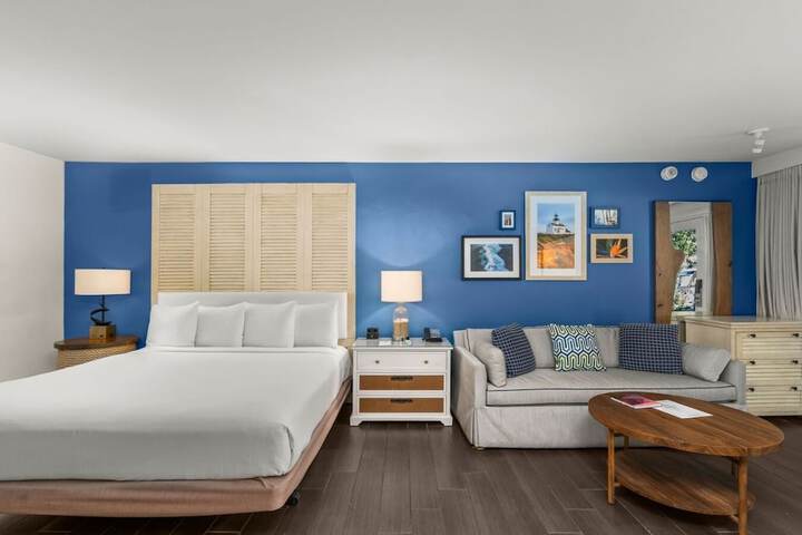 Paradise Point Resort & Spa