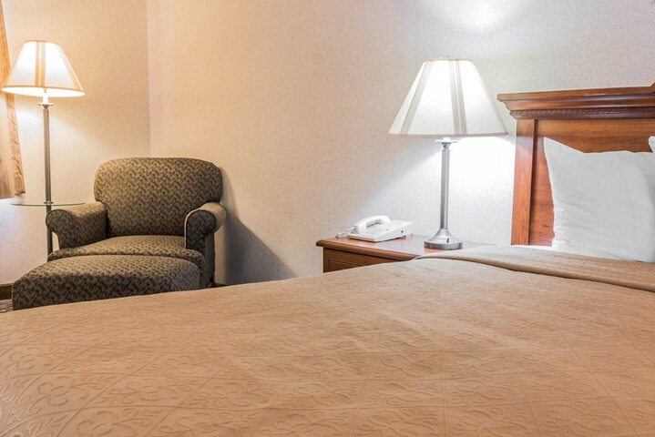 Quality Inn Grand Rapids North