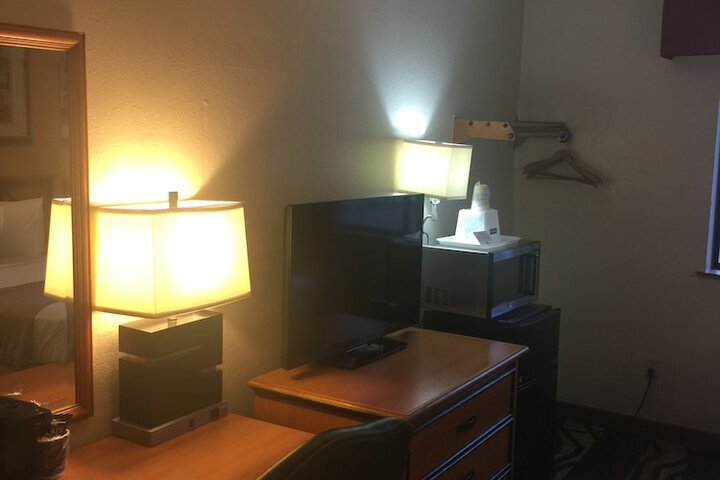 Room 14 of 26