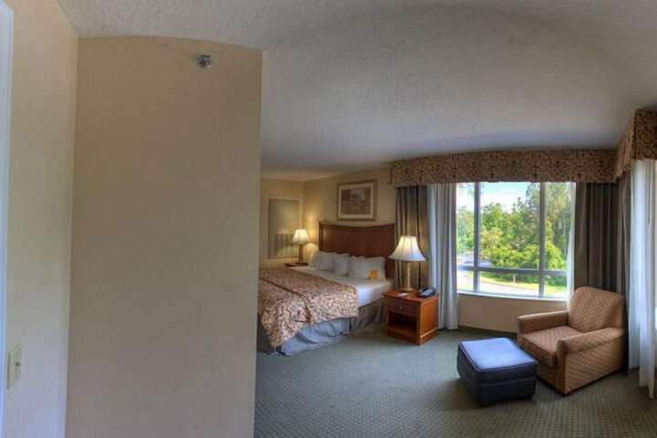 Room 29 of 40