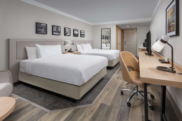 Room 22 of 37