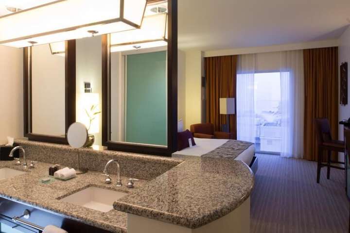 Room 11 of 29