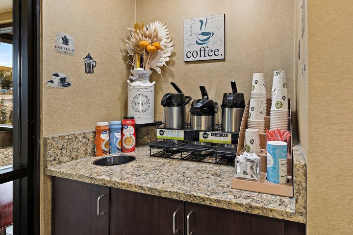 Breakfast/Coffee Service 41 of 41