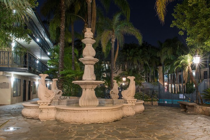 Hotel 6 of 54