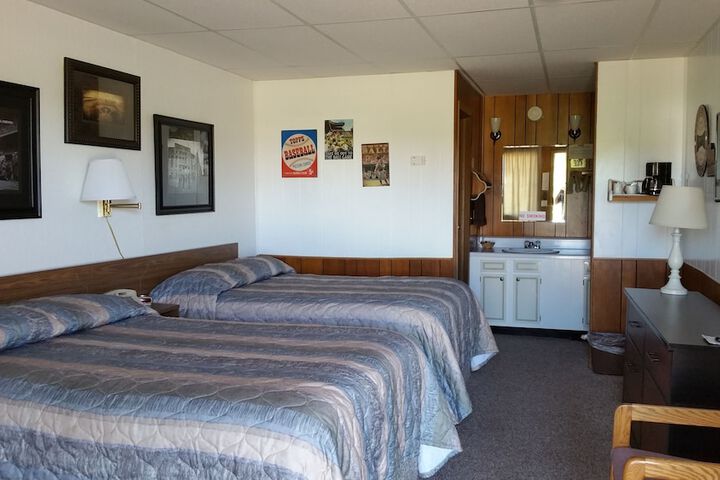 Room 10 of 15