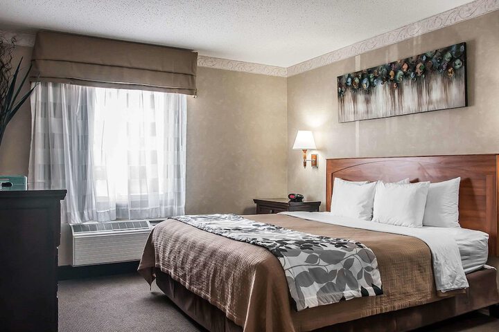 Sleep Inn & Suites Conference Center and Water Park