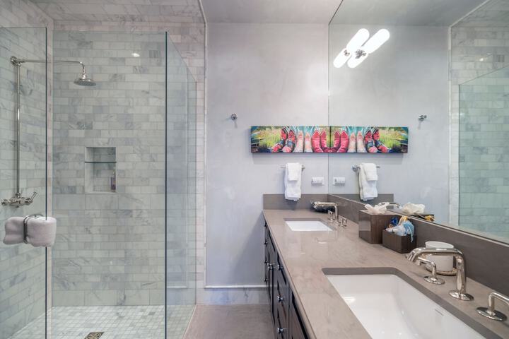 Element 52 Auberge Collection