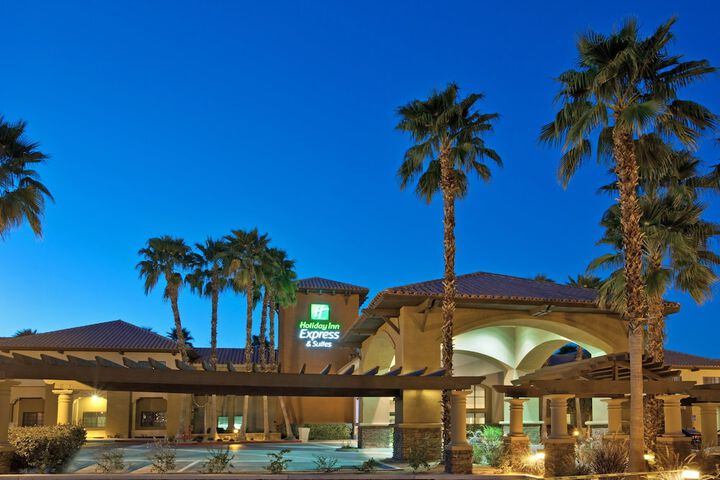 Holiday Inn Express & Suites Rancho Mirage - Palm Spgs Area by IHG