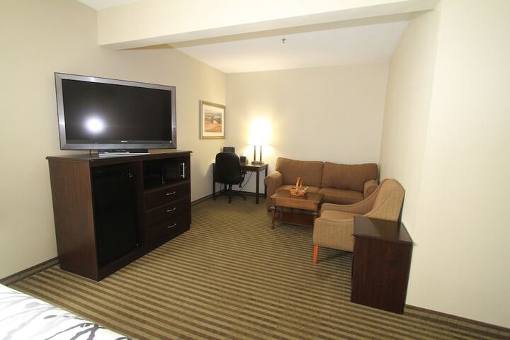 Room 21 of 34