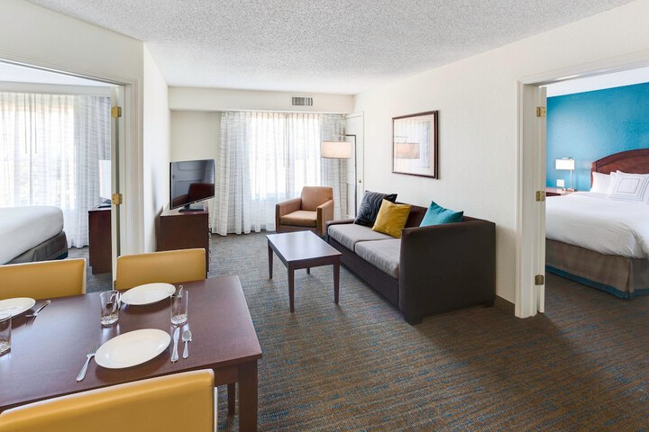 Room 20 of 28
