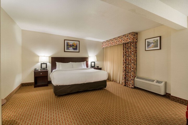 Room 25 of 82