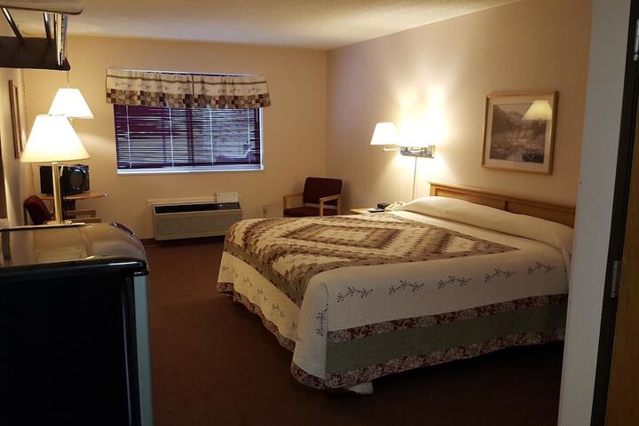 Chicaugon Lake Inn