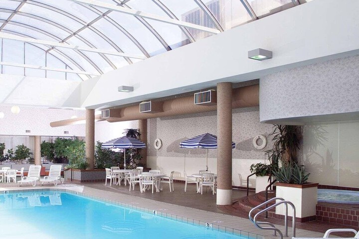 Radisson Hotel Bismarck