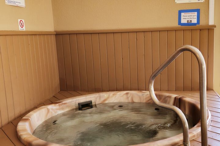 Gray Wolf Lodge