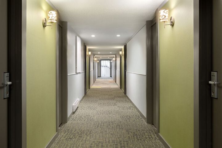 Days Inn by Wyndham Victoria Airport Sidney