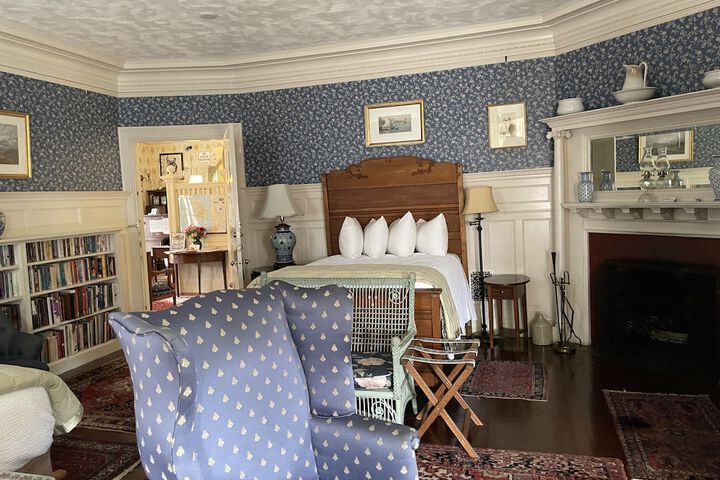 Room 41 of 100