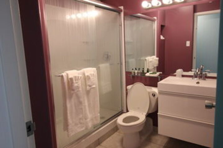 The Economy Inn Hotel