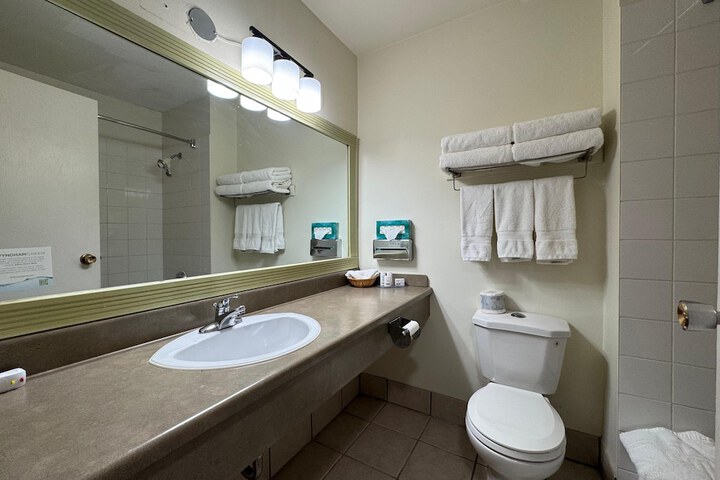 Room 5 of 40