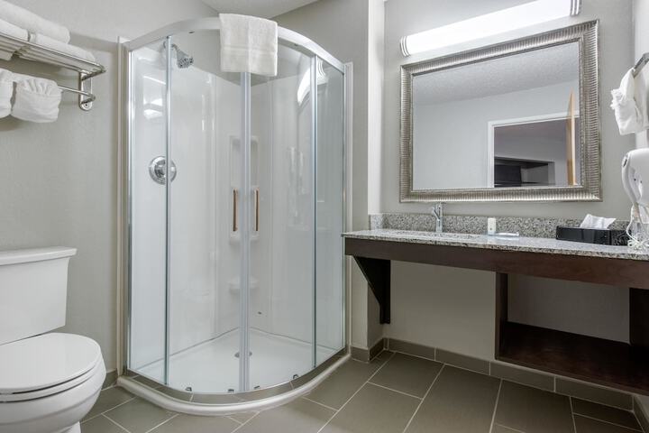 Quality Inn & Suites Brownsburg - Indianapolis West