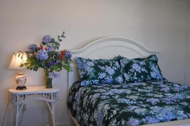 Room 25 of 46