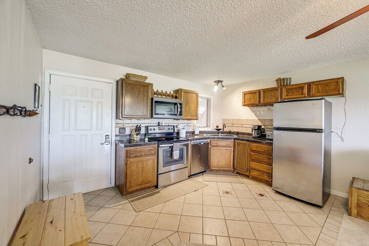 Ski-in / out Granby Ranch Condo w/ Balcony!