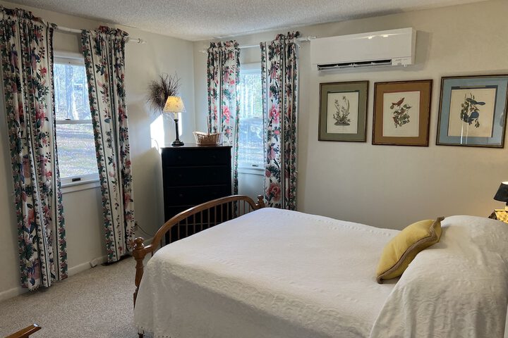 High Tide Inn