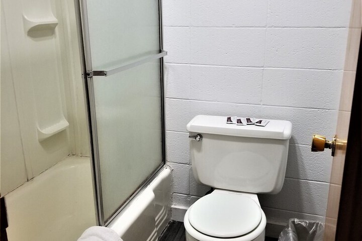 Room 7 of 22