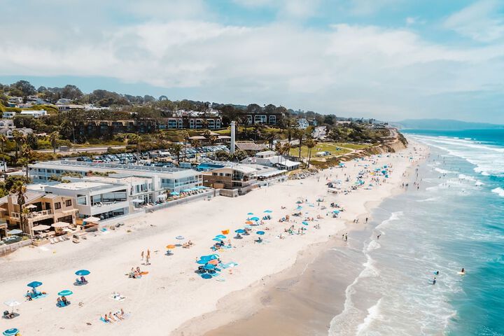 Del Mar Beach Hotel
