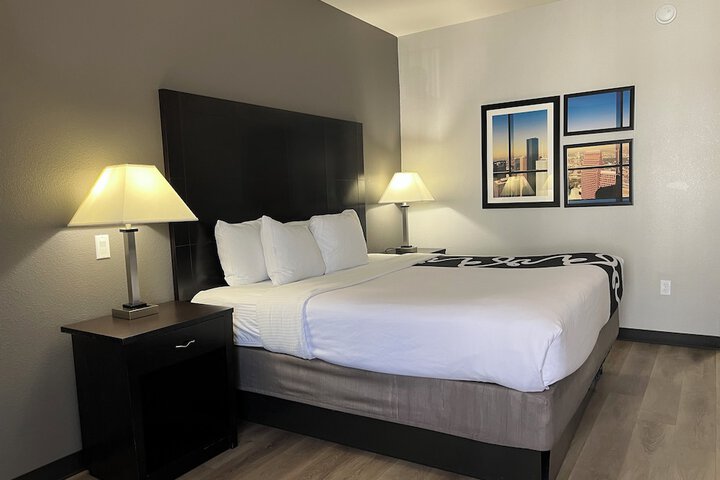 Room 20 of 28