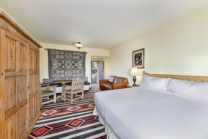 Room 34 of 46