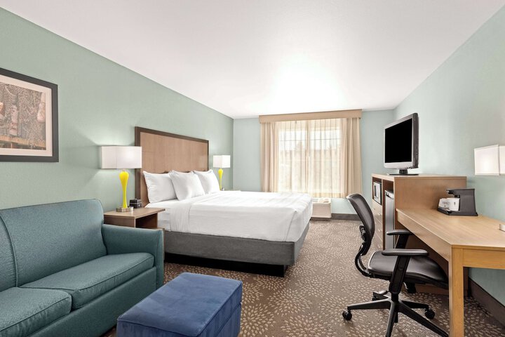 Room 26 of 45