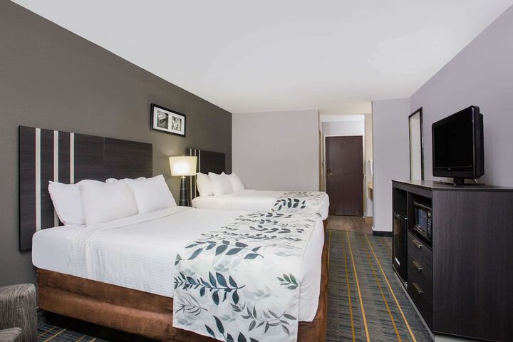 Room 18 of 23