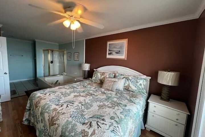 Room 9 of 20