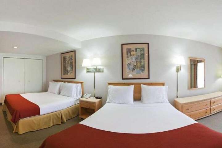 Room 22 of 46