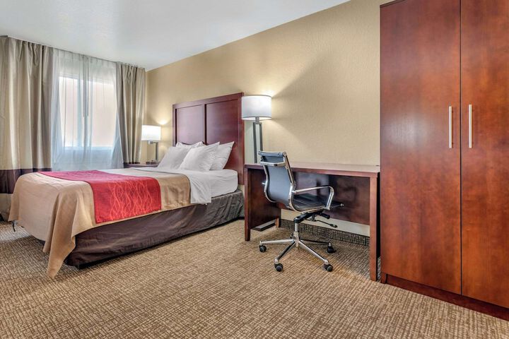 Room 28 of 38