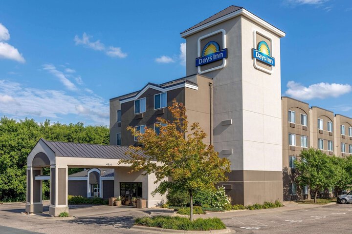 Hotel 3 of 36