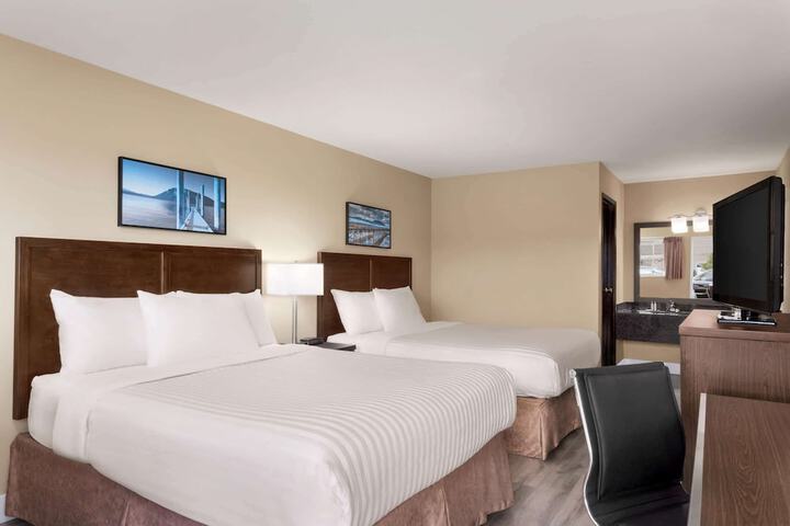 Room 14 of 28