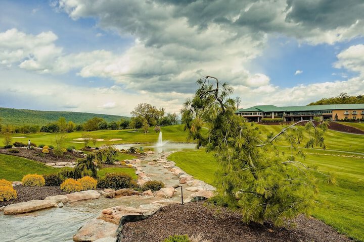 The Lodge at Woodstone Country Club