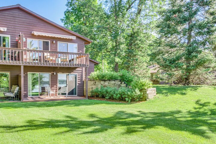 Beach & Lake Access: Brainerd Townhome