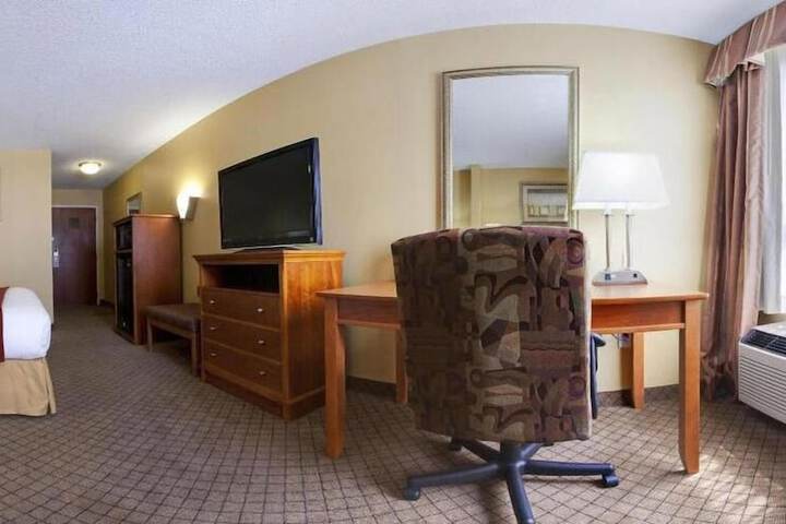Room 39 of 66