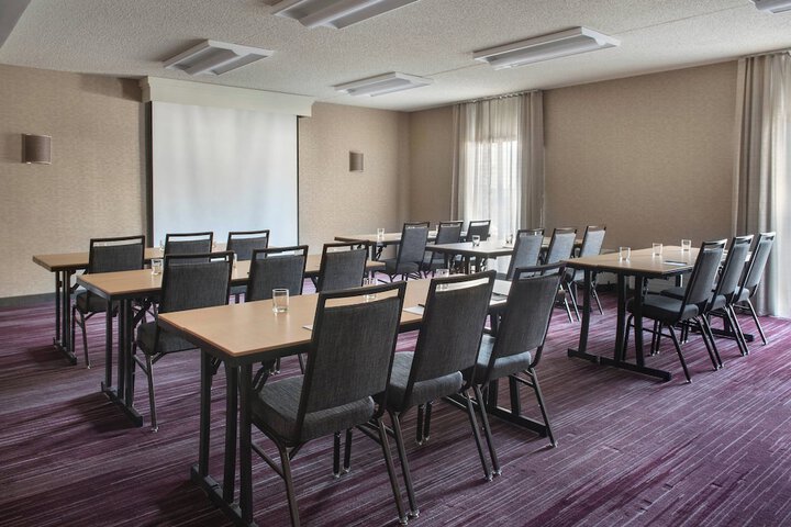 Courtyard by Marriott Philadelphia Devon / Villanova