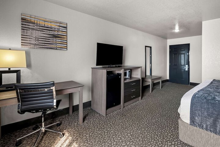 Best Western Sherwood Inn & Suites