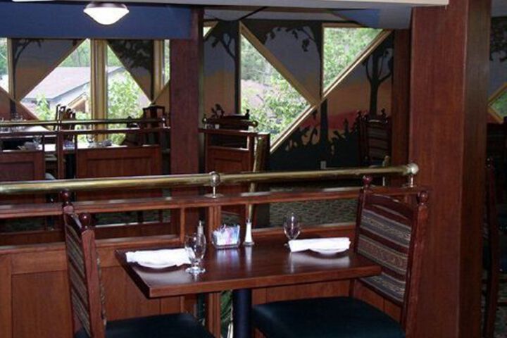 RIVERWOOD INN AND CONFERENCE CENTER