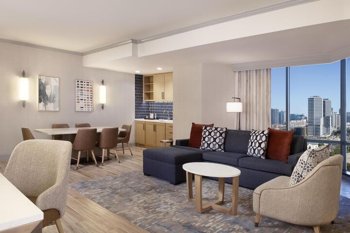 Hilton Anatole