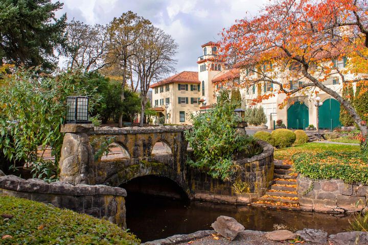 Columbia Gorge Hotel and Spa