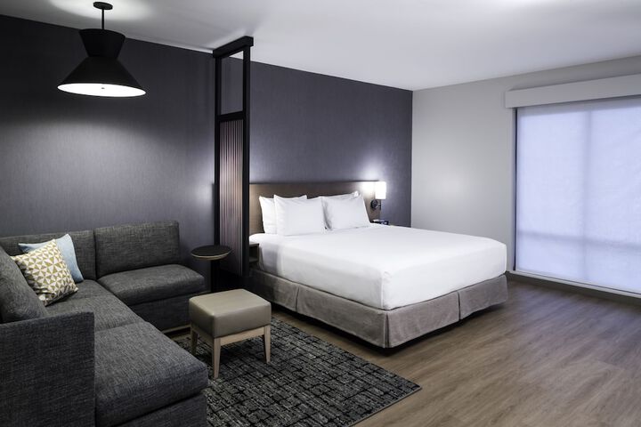 Hyatt Place Tempe / Phoenix / University