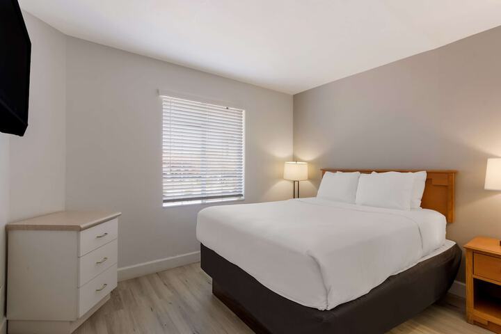 Room 34 of 55