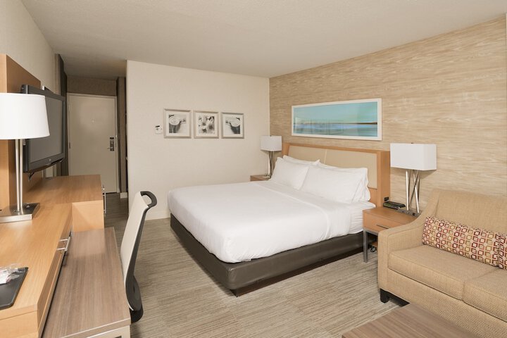 Room 43 of 85