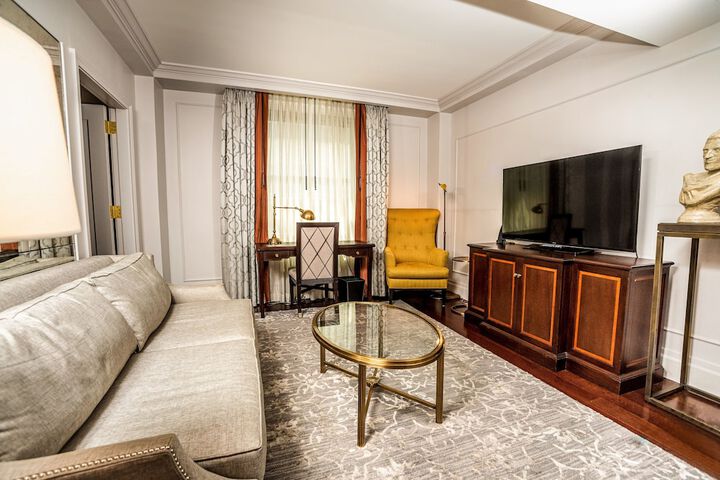 Room 20 of 107