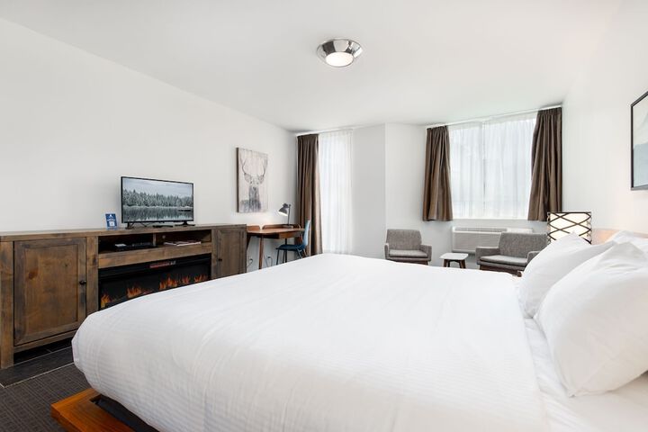 Adara Hotel